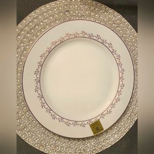 Eaton Fine Dining Dinner Plate, Small Rosegold Vine Rim, Bone China